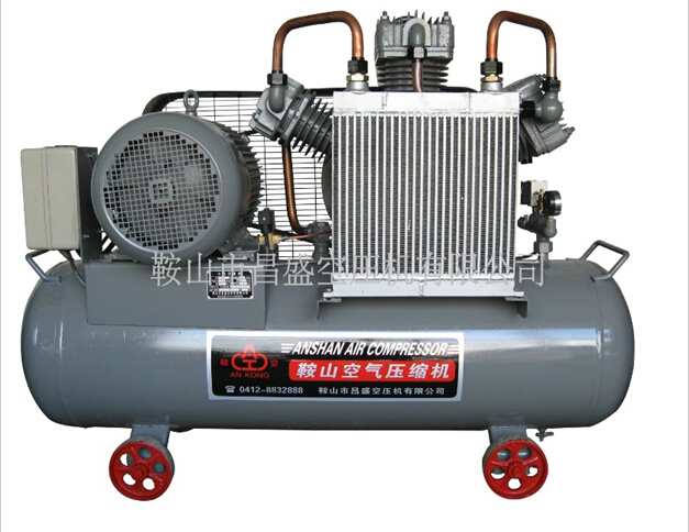 （中高壓無(wú)油空壓機(jī)）結(jié)構(gòu)緊湊、維修方便。