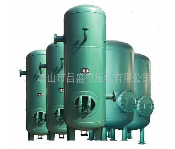 【立式儲氣罐】的設(shè)計與施工。