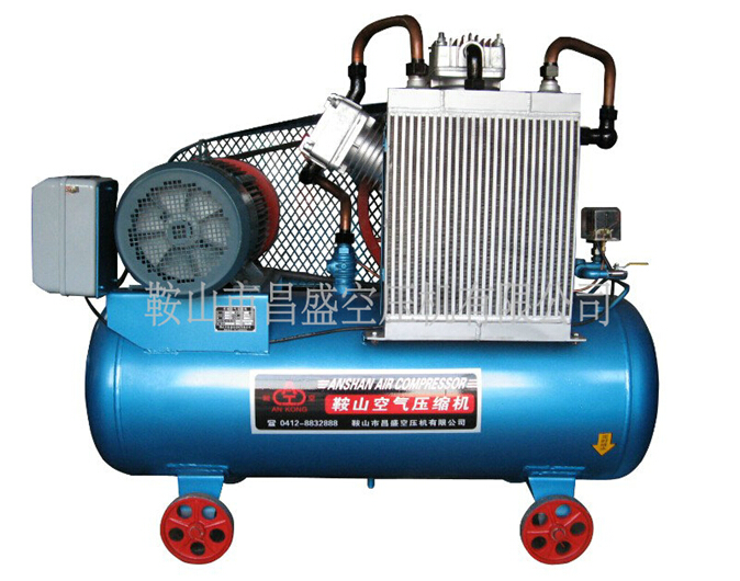 【噴漆無油空壓機】換油的小竅門。